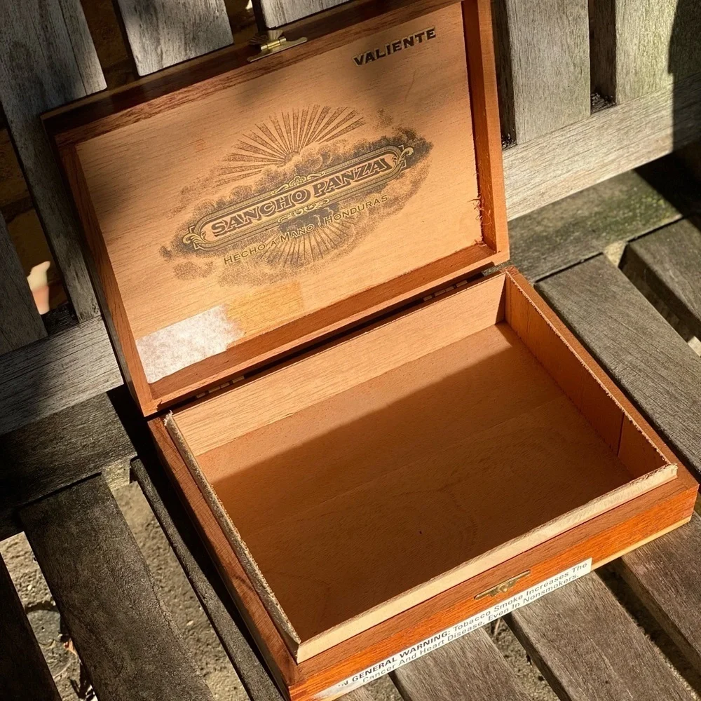 EMPTY vintage cigar box for crafts, decoration or storage